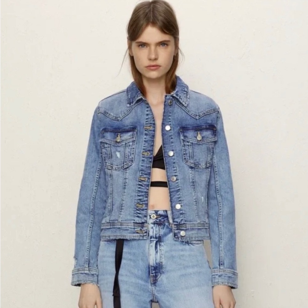 Zara denim cropped jean jacket size small
